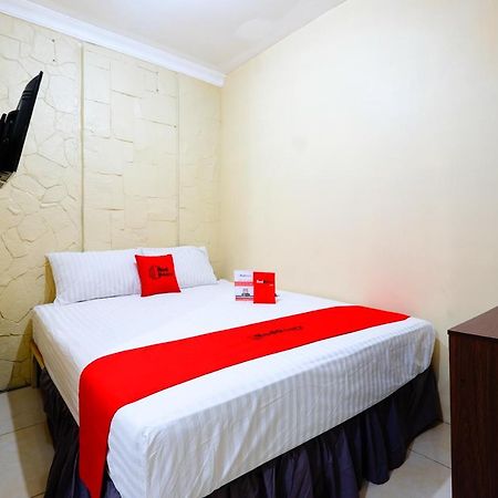 Hotel Reddoorz Near Universitas Diponegoro Semarang Exterior foto