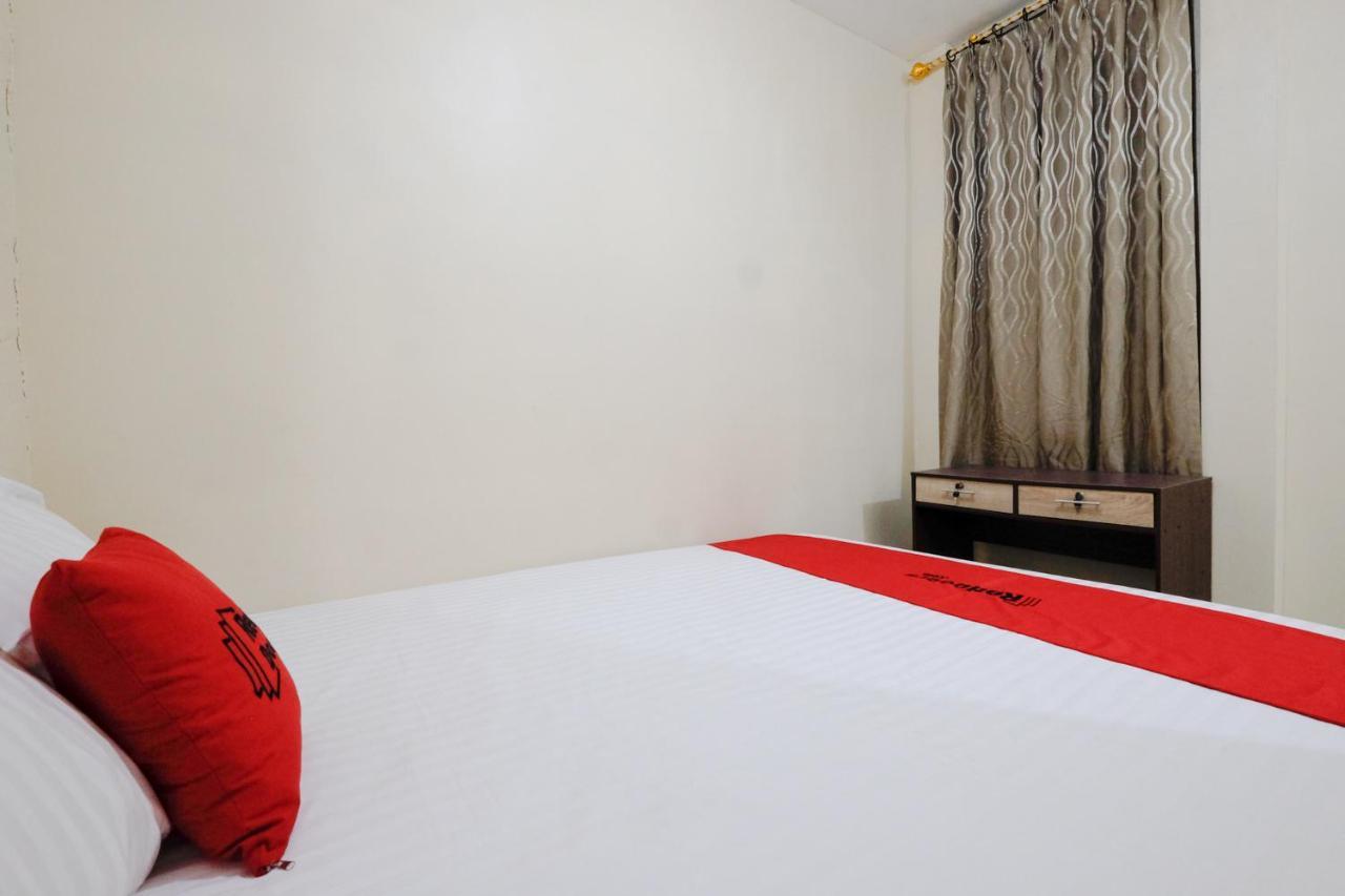 Hotel Reddoorz Near Universitas Diponegoro Semarang Exterior foto